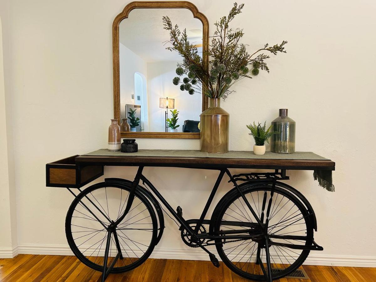 Home Sweet Idahome, Feels Like Home With All The Decor You Wish You Could Afford King Bed In Master, Fully Fenced Dog Friendly Yard, A Few Blocks From Bsu And Downtown Boise, Your Perfect Stay! Dış mekan fotoğraf